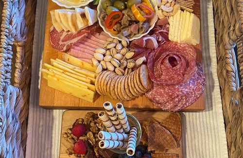 Bella Vista House | Bright, Cheery Hobbit Hole and Second Breakfast