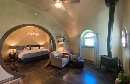 Bella Vista House | Bright, Cheery Hobbit Hole and Second Breakfast