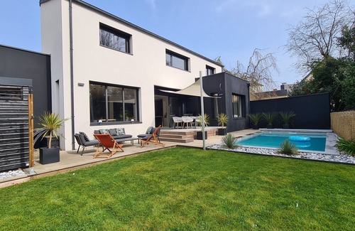 Bruz House | Bright contemporary house in Brittany