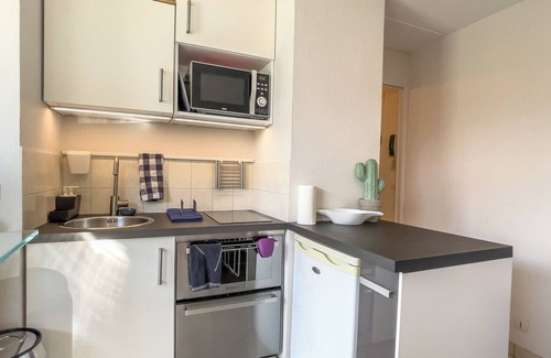 Chambery Apartment | Bright Cozy Apartment, Near TrainStation * Parking