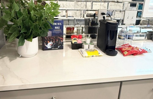 Shannon House | Bright, Cozy & Convenient – Minutes from UAB, Airport and Downtown Fun!