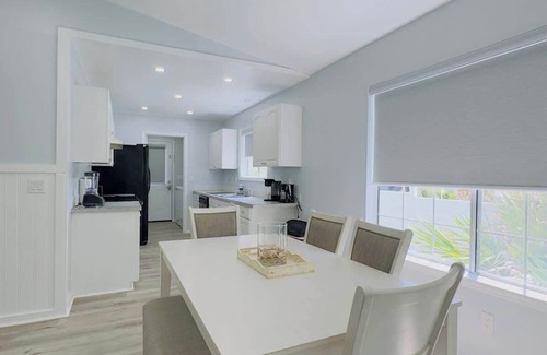 Crescent Beach Apartment | Bright & cozy 2BR,2BA beach retreat! A