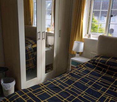 Welford House | Bright double room approx 2 mile from city centre