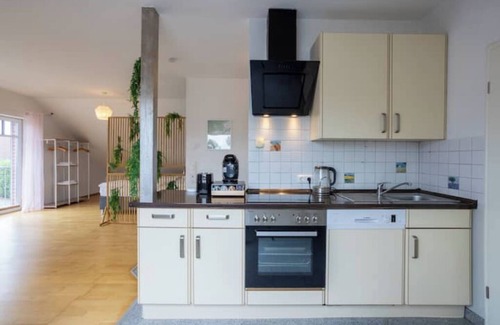 Reppenstedt Apartment | Bright feel-good apartment - quiet and close to the city center