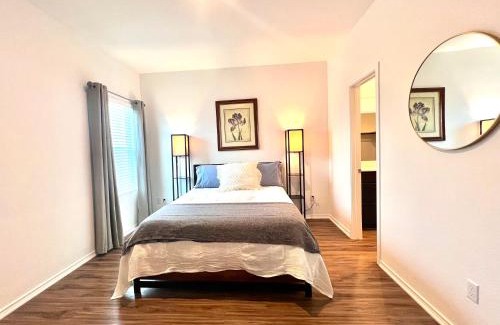 Bastrop House | Bright Four Bedroom Bastrop Home