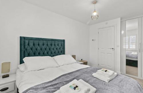 Eastbourne House | Bright Home in Sunny Eastbourne