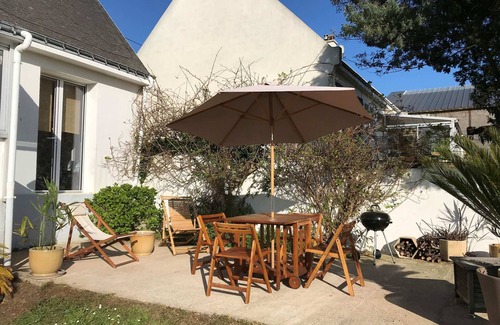 Le Palais House | Bright Home Near Le Palais with Spacious Garden and Close to Beach