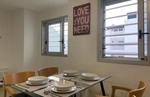 Santa Cruz de Tenerife Apartment | Bright lovely quiet flat very centric in SC