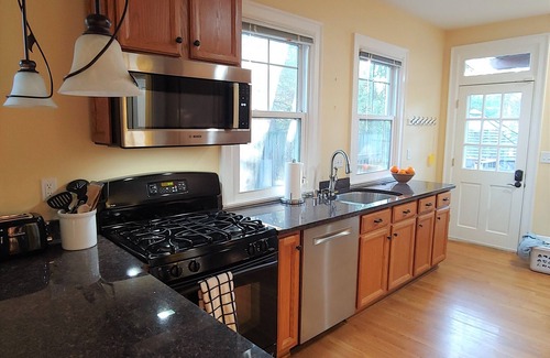 Bonnycastle Condo | Bright, Parkside condo with pool