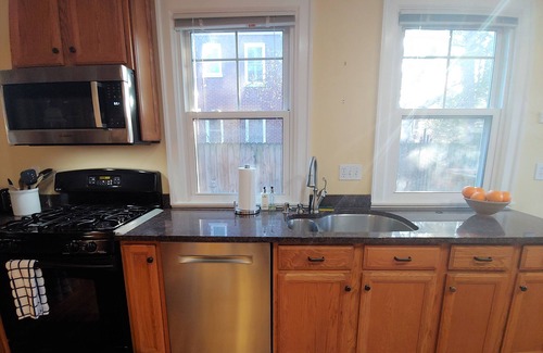 Bonnycastle Condo | Bright, Parkside condo with pool