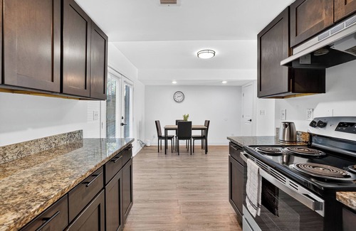 College Park Apartment | Bright, Spacious 2Bd 1.5Bt Townhome Interior