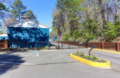 College Park Apartment | Bright, Spacious 2Bd 1.5Bt Townhome Interior