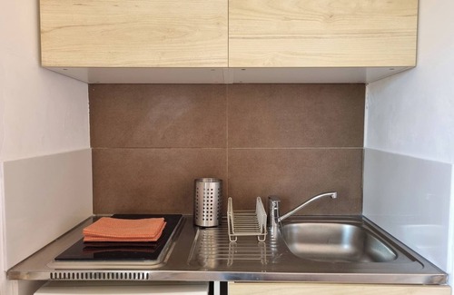 Sud Apartment | Bright studio - private parking - fiber - terrace