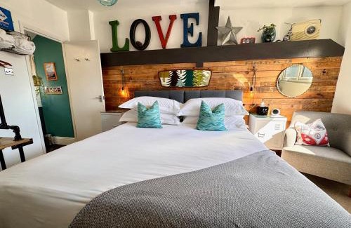 Malborough Bed & Breakfast | Brightham House - Exclusively for Adults