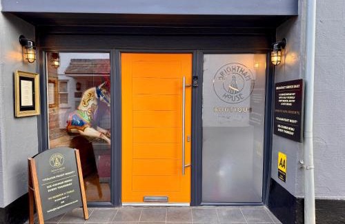 Malborough Bed & Breakfast | Brightham House - Exclusively for Adults