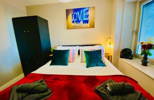 Brighton City Centre Apartment | Brighton Flat by the Pier