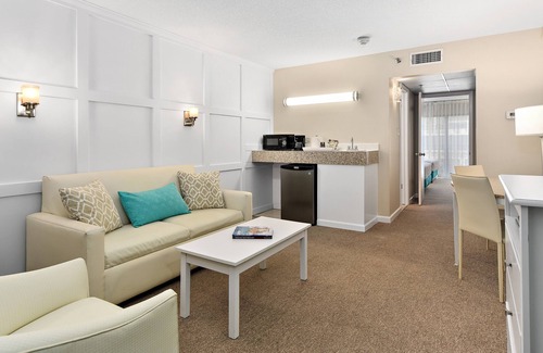 South Rehoboth Hotel | Brighton Suites Hotel