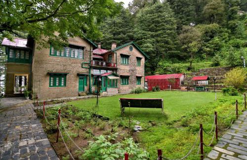 Dalhousie Hotel | Brij Villa, Dalhousie - A Colonial Luxury Retreat