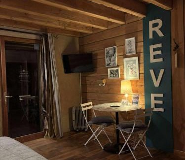 Vallon-Pont-d'Arc Bed & Breakfast | Brindepaille