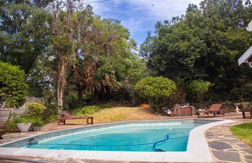 Lombardy East House | Bring the whole family to this spacious 4-bedroom house that sleeps 8.
