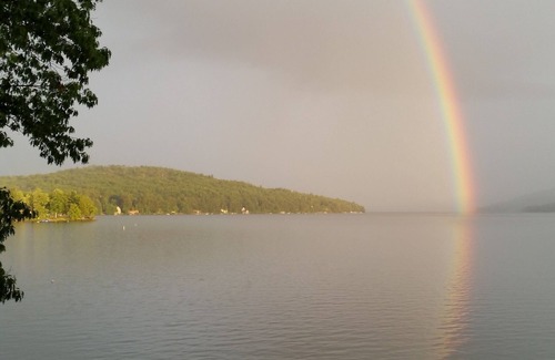Meredith House | Bring your boat and enjoy the entire summer on Lake Winnipesaukee/Meredith Bay!