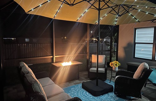 Mariner House | Bring your pet and enjoy the heated pool