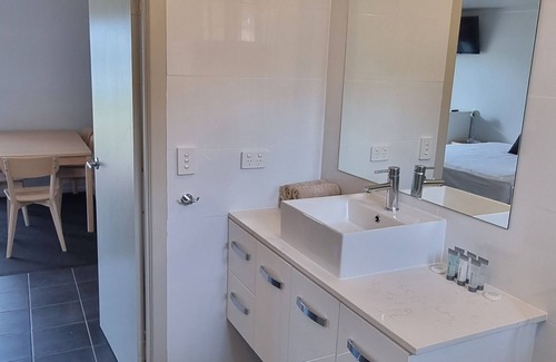 Kurwongbah Bed & Breakfast | Brisbane North B&B and Winery