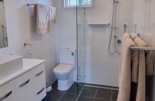 Kurwongbah Bed & Breakfast | Brisbane North B&B and Winery