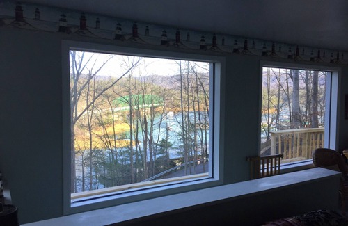 Bristol House | Bristol Wilderness ~ Lake House With Private DockOn beautiful South Holston Lake