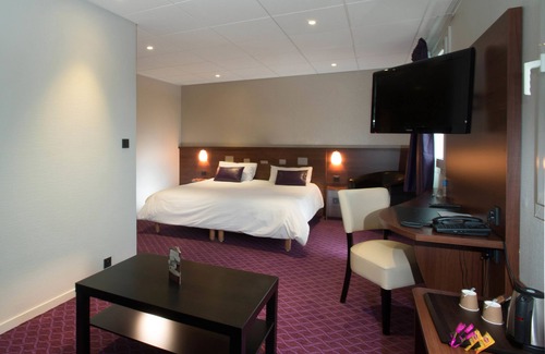 Joue-les-Tours Hotel | Brit Hotel Tours Sud - Le Cheops