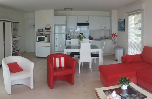 Trebeurden Apartment | Brittany Trébeurden Residential flat directly on the beach
