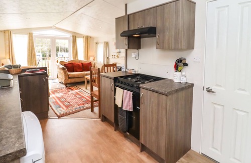Moreton Cottage | BROAD DOWN, pet friendly, character holiday cottage in Berrow