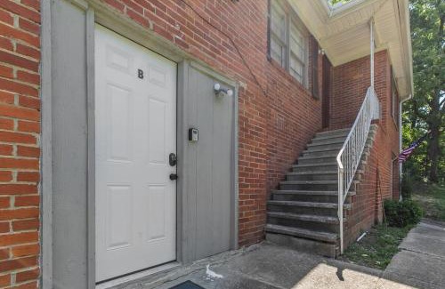 New Castle House | Broadmoor Bungalow - Unit B