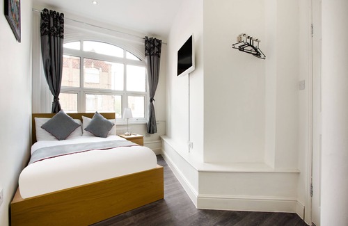 Southall Broadway Hotel | Broadway Inn