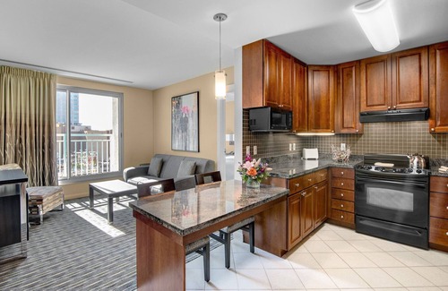 Downtown Apartment | Broadway Plaza, Trademark Collection by Wyndham