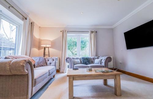 Ipswich House | Brook Lodge