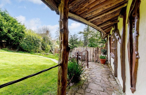 Mitcheldean Cottage | Brookbank Folly