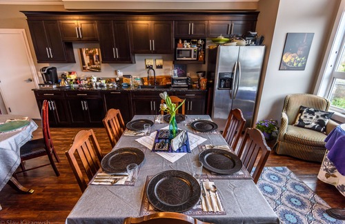 West Abbotsford Hotel | Brookside Inn Boutique Hotel