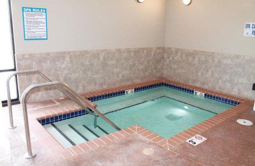 Emmetsburg Hotel | Brookstone Lodge & Suites - Emmetsburg