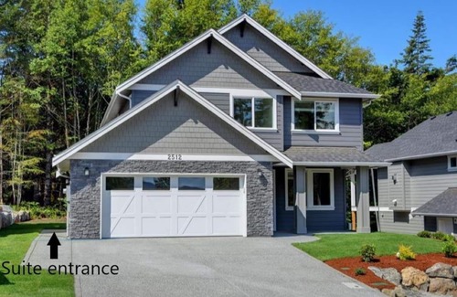 Sooke House | Broomhill Getaway Suite