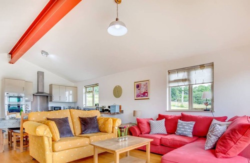 Heathfield House | Broomhurst Grove in Heathfield