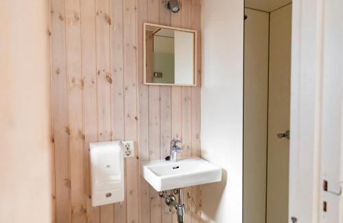 Ouddorp Hotel | Brouwersdam Stay