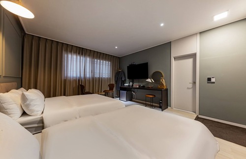 Jecheon Hotel | Brown Dot Hotel