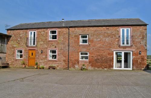 Wing House | Brown Dyke Stables