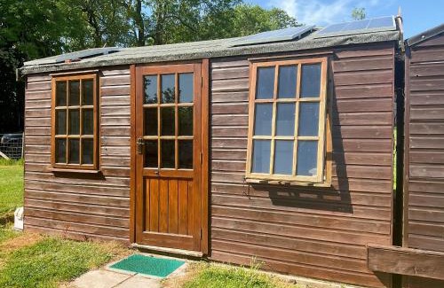 Llanfihangel Tal-y-llyn House | Brown Hare - Uk49799