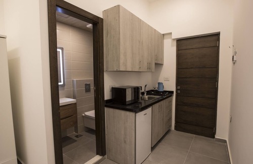 Gemmayzeh House | Brown