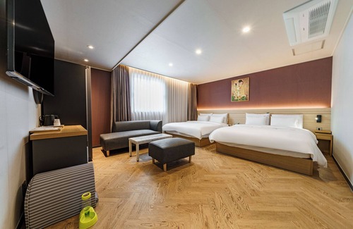 Sacheon Hotel | Browndot Samcheonpo