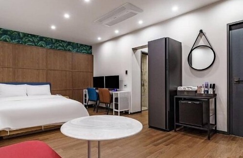 Daemyeong-dong Hotel | Browndot seongdangmot