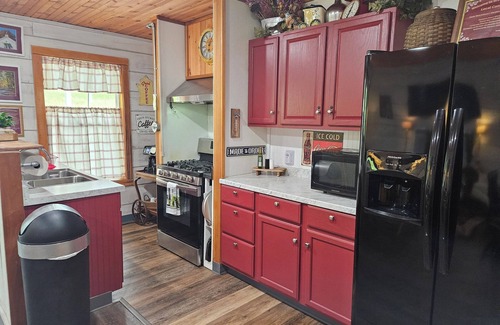 Mount Nebo Cabin | Brownstone Mill by the Pond