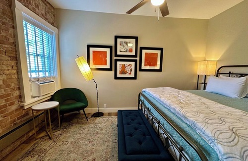 Bisbee Hotel | Brownstone Signature Suite-Historic Building in the Heart of Historic Downtown Bisbee